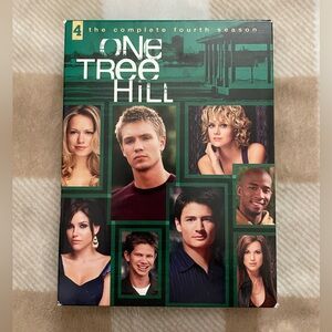 One Tree Hill: The Complete Fourth Season - Green Cover